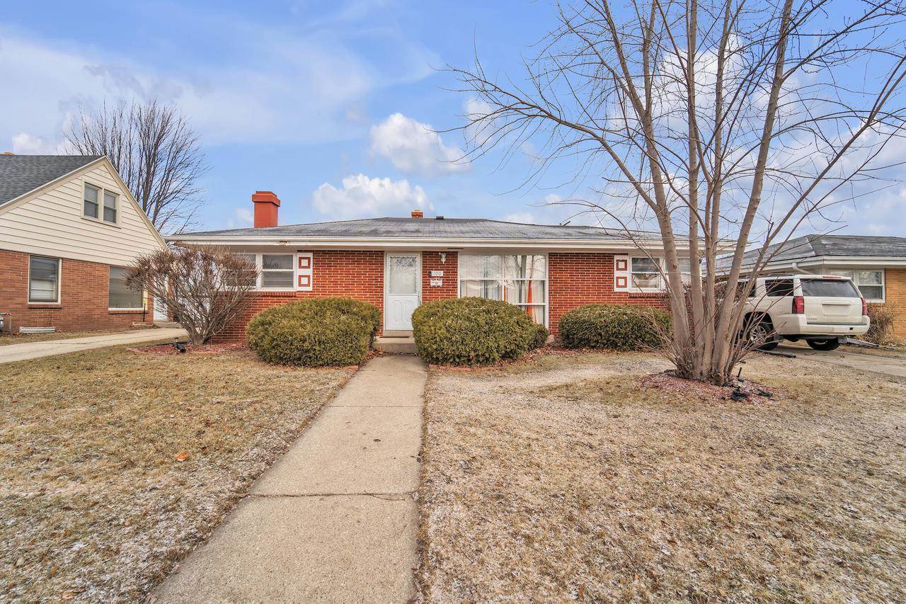 1100 Sheraton DRIVE, Racine, WI 53402