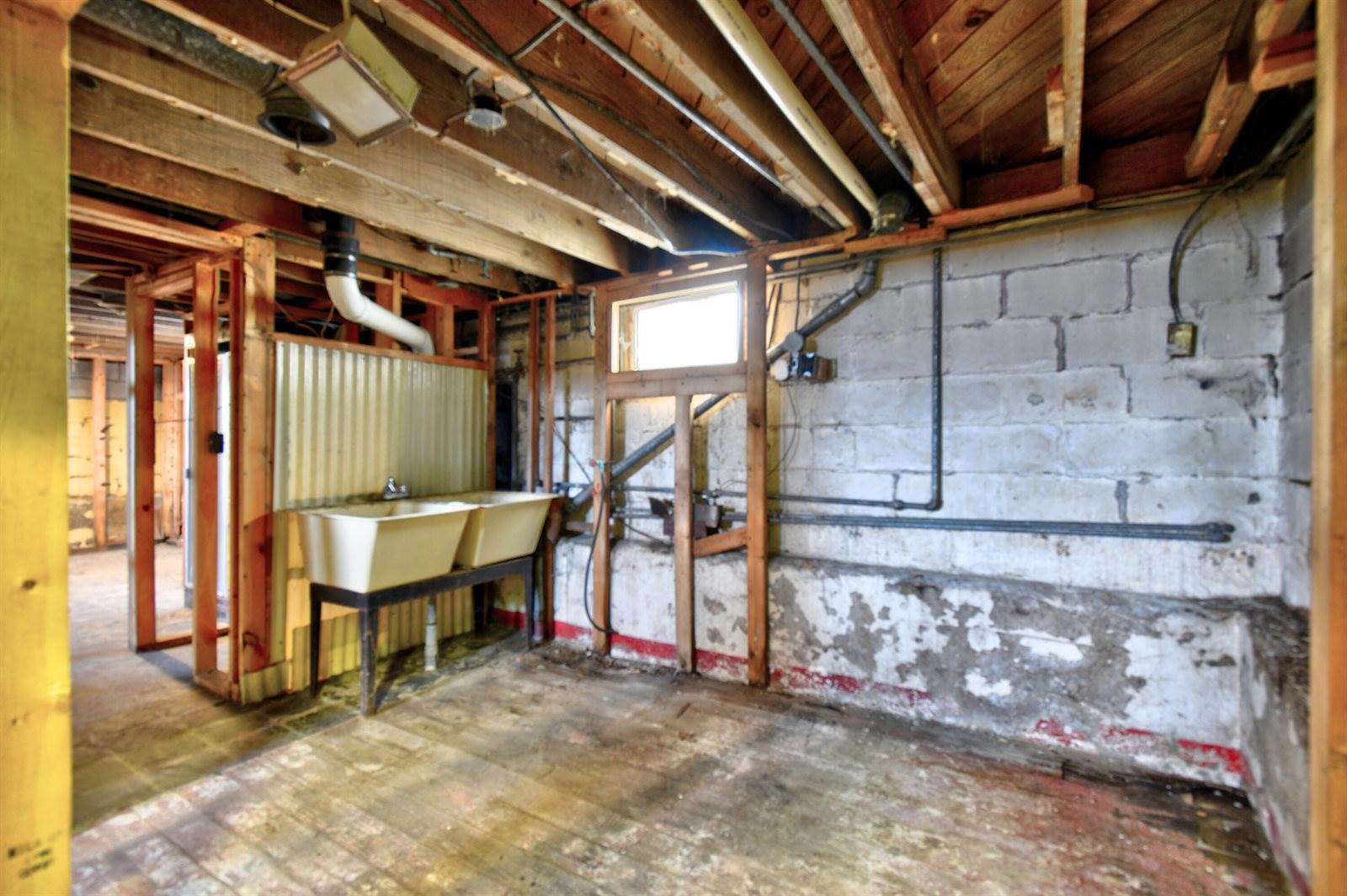 570 Laverne Street, Ypsilanti, MI 48198