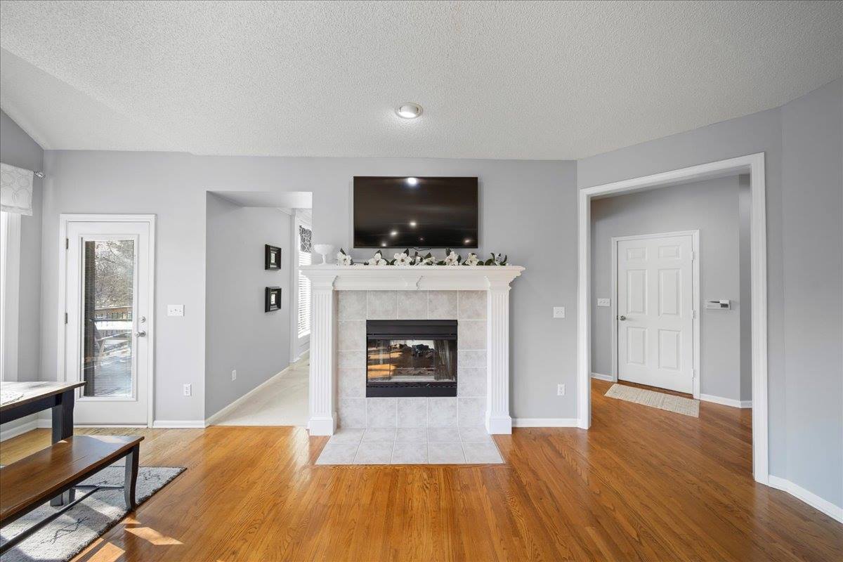 13925 73rd St, Shawnee, KS 66216