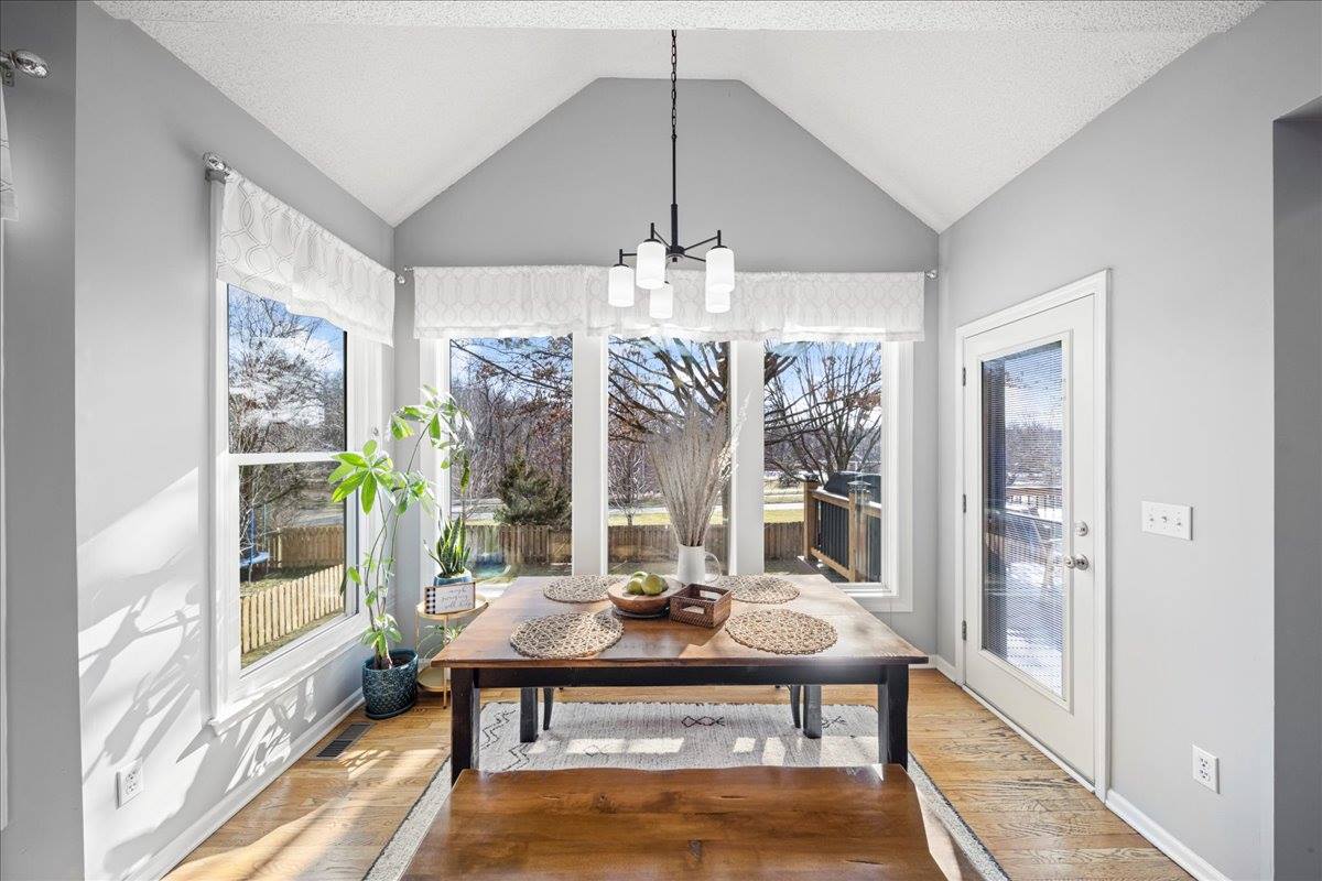 13925 73rd St, Shawnee, KS 66216