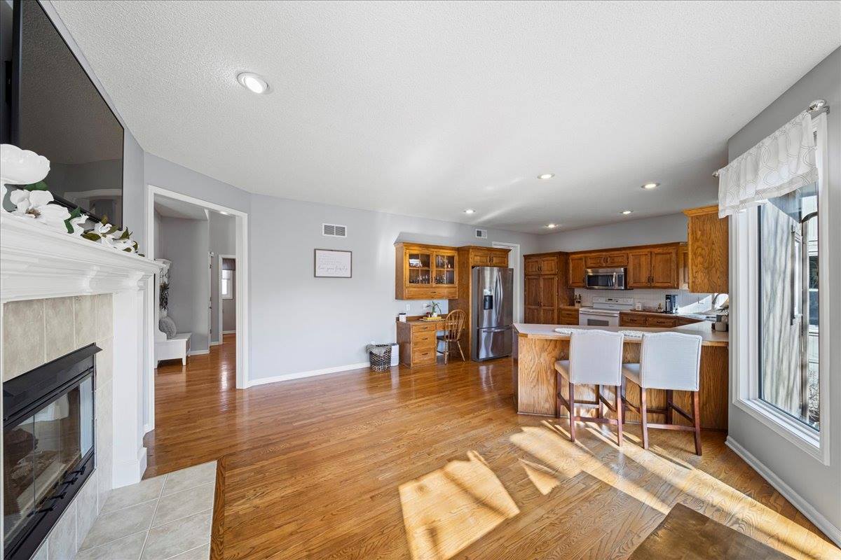 13925 73rd St, Shawnee, KS 66216