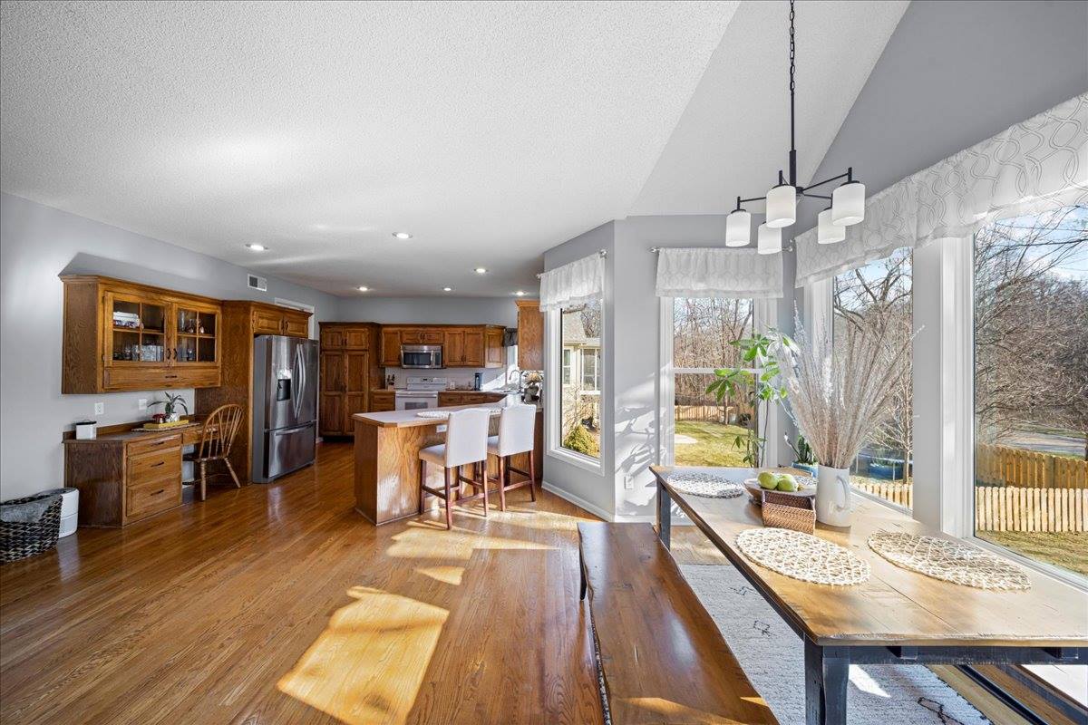 13925 73rd St, Shawnee, KS 66216