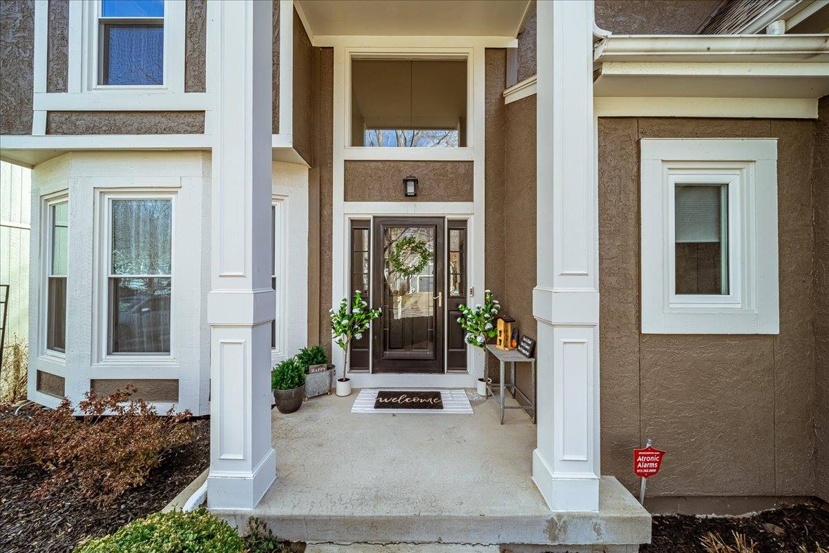 13925 73rd St, Shawnee, KS 66216