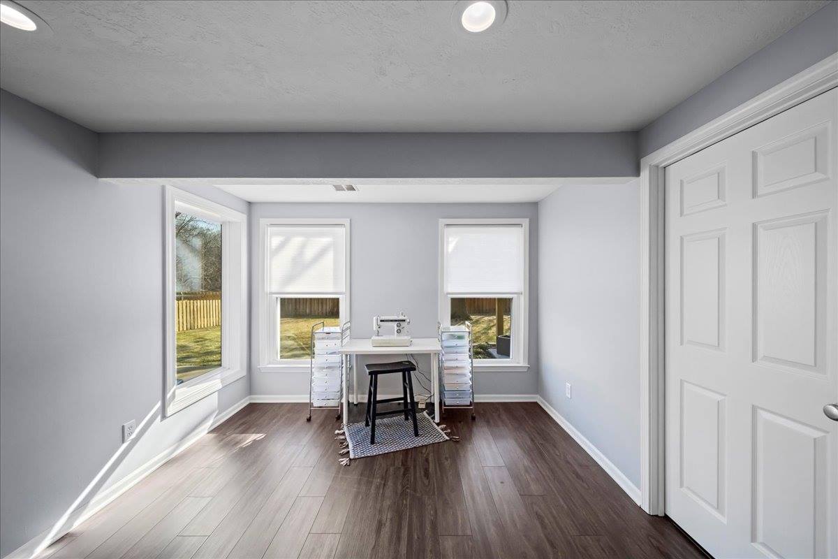 13925 73rd St, Shawnee, KS 66216