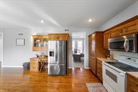 13925 73rd St, Shawnee, KS 66216