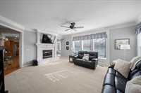 13925 73rd St, Shawnee, KS 66216