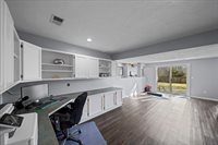 13925 73rd St, Shawnee, KS 66216