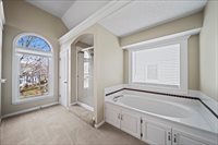 13925 73rd St, Shawnee, KS 66216