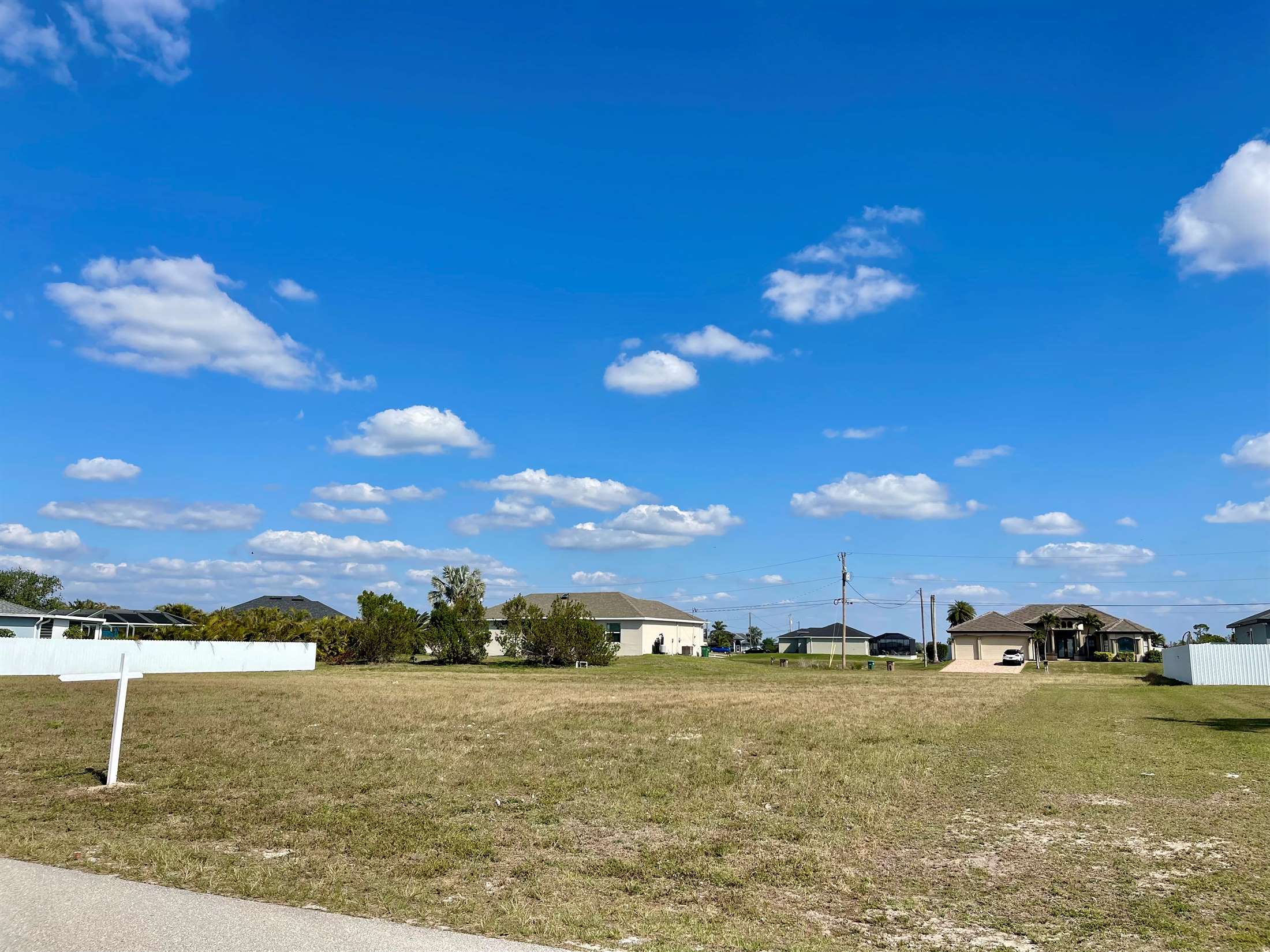 2425 NW 7th Place, Cape Coral, FL 33993