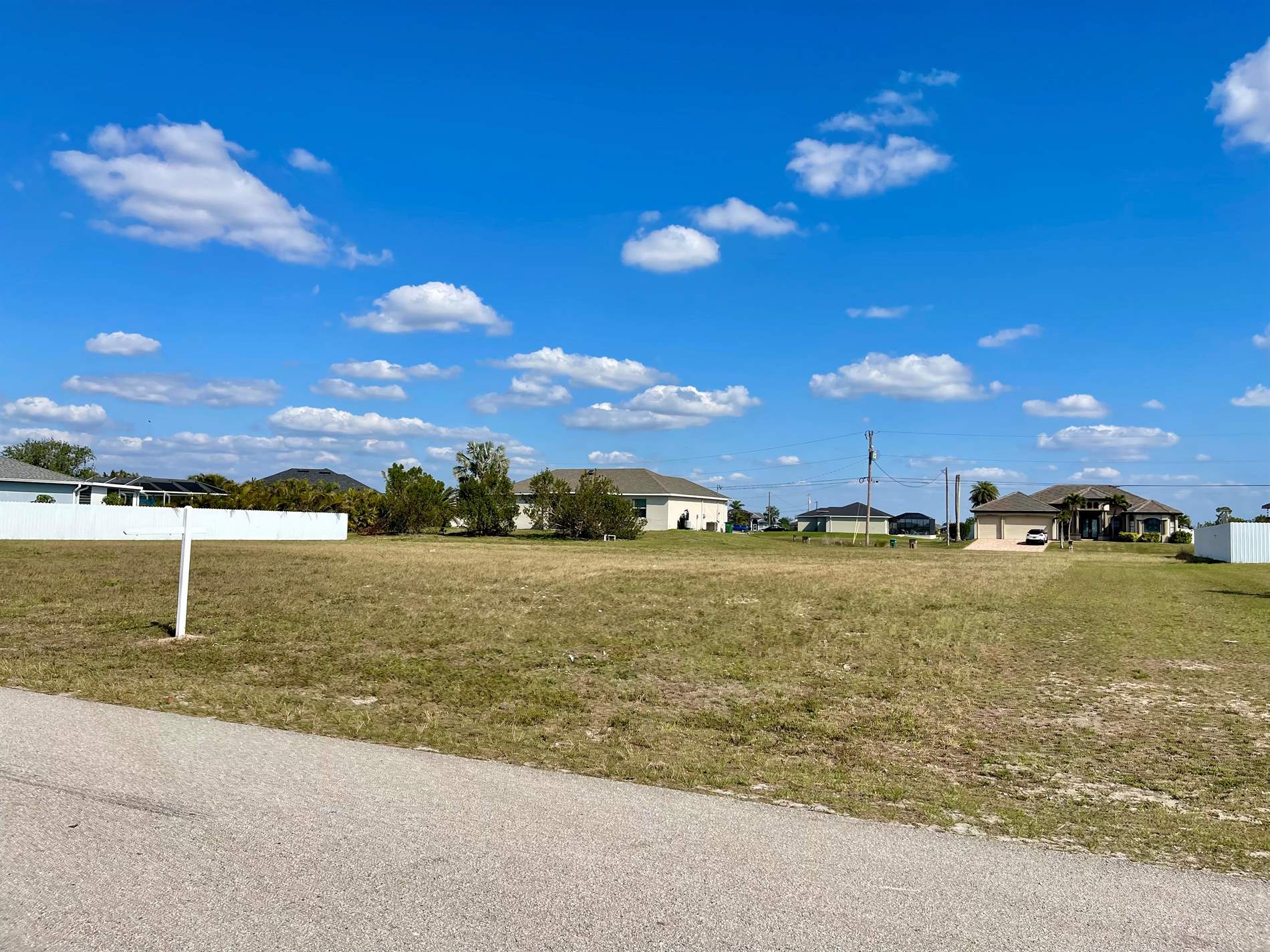 2425 NW 7th Place, Cape Coral, FL 33993