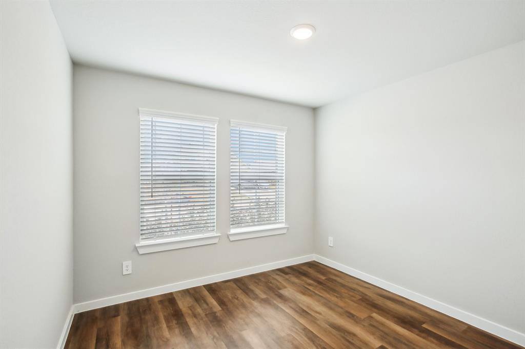 768 Autumn Cherry Trail, Magnolia, TX 77354