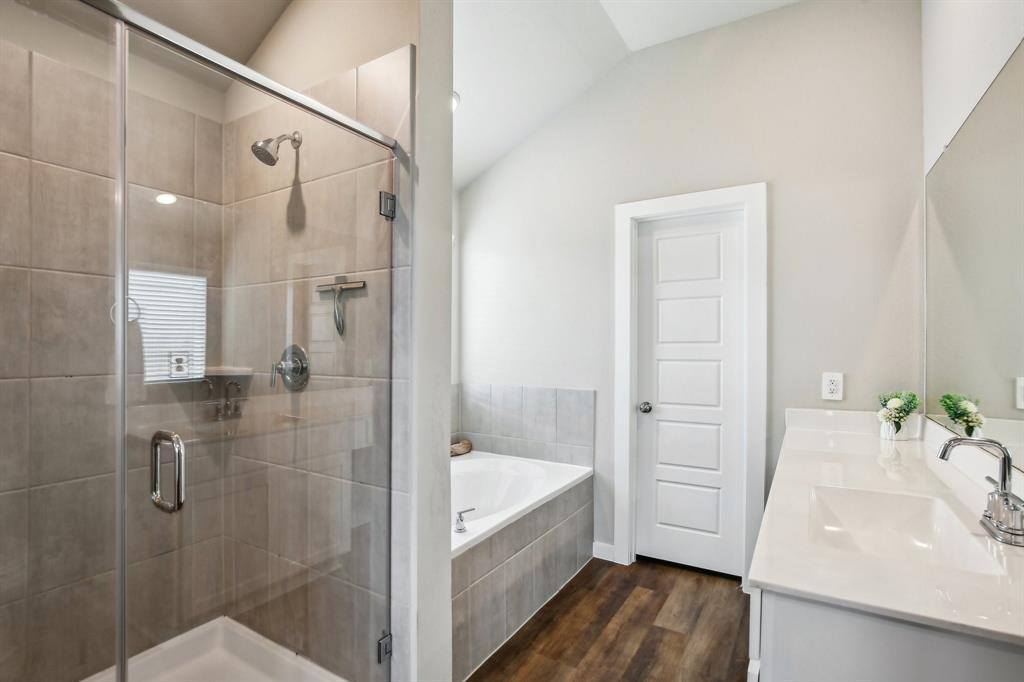 768 Autumn Cherry Trail, Magnolia, TX 77354