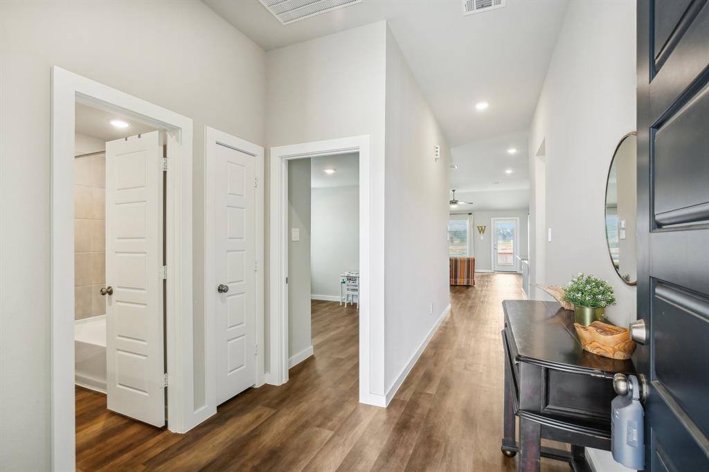 768 Autumn Cherry Trail, Magnolia, TX 77354