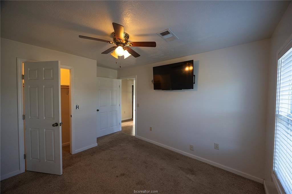 1003 North Banks Street, Caldwell, TX 77836