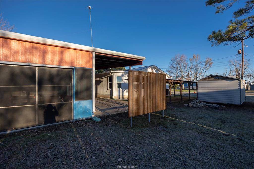 1003 North Banks Street, Caldwell, TX 77836