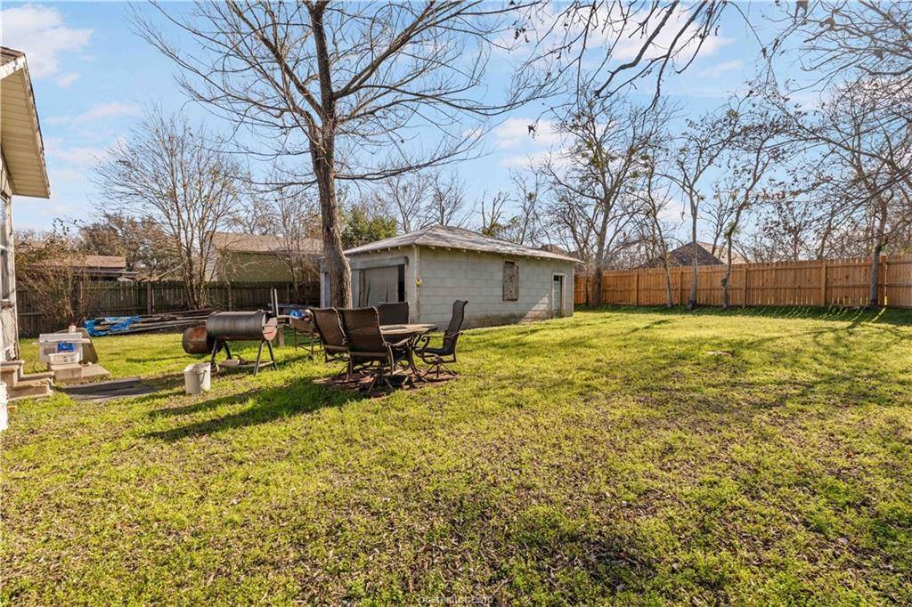 1007 East 28th Street, Bryan, TX 77803
