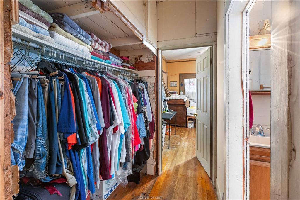 1007 East 28th Street, Bryan, TX 77803