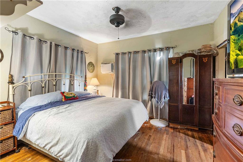 1007 East 28th Street, Bryan, TX 77803