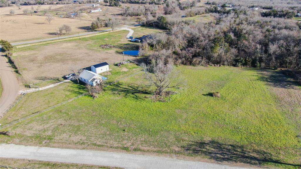 253 Dewey Lane, Franklin, TX 77856