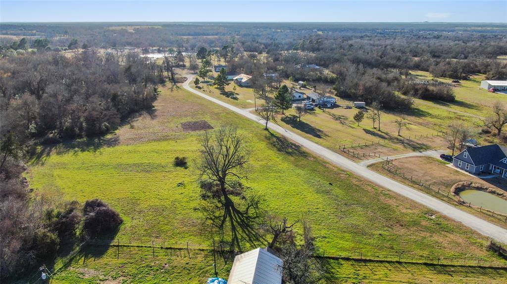 253 Dewey Lane, Franklin, TX 77856