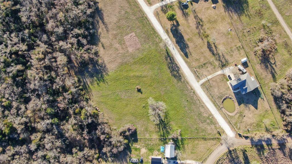 253 Dewey Lane, Franklin, TX 77856