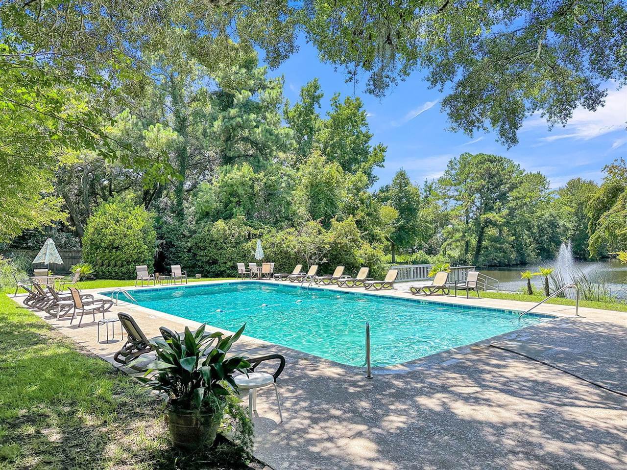 313 Lapwing Lane, Mount Pleasant, SC 29464