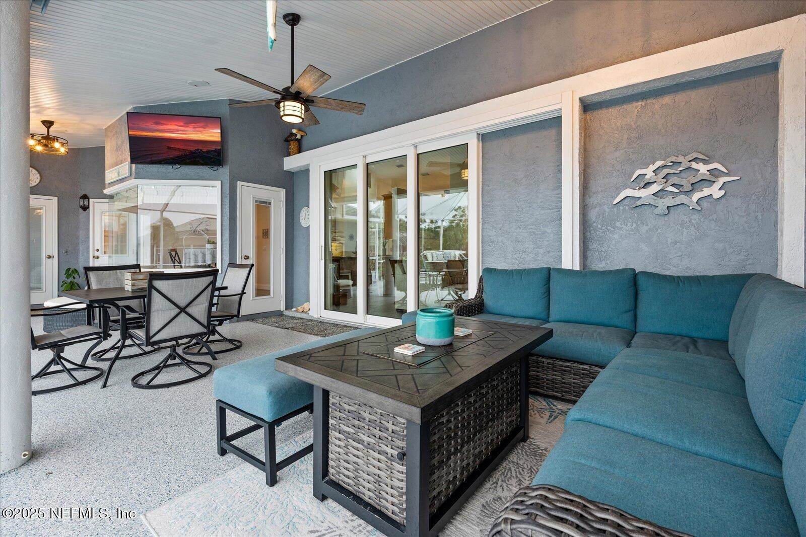 20 Cloverdale Court North, Palm Coast, FL 32137