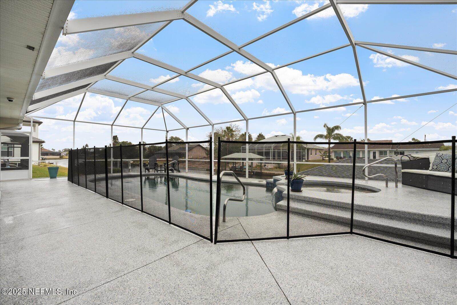 20 Cloverdale Court North, Palm Coast, FL 32137