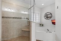 20 Cloverdale Court North, Palm Coast, FL 32137