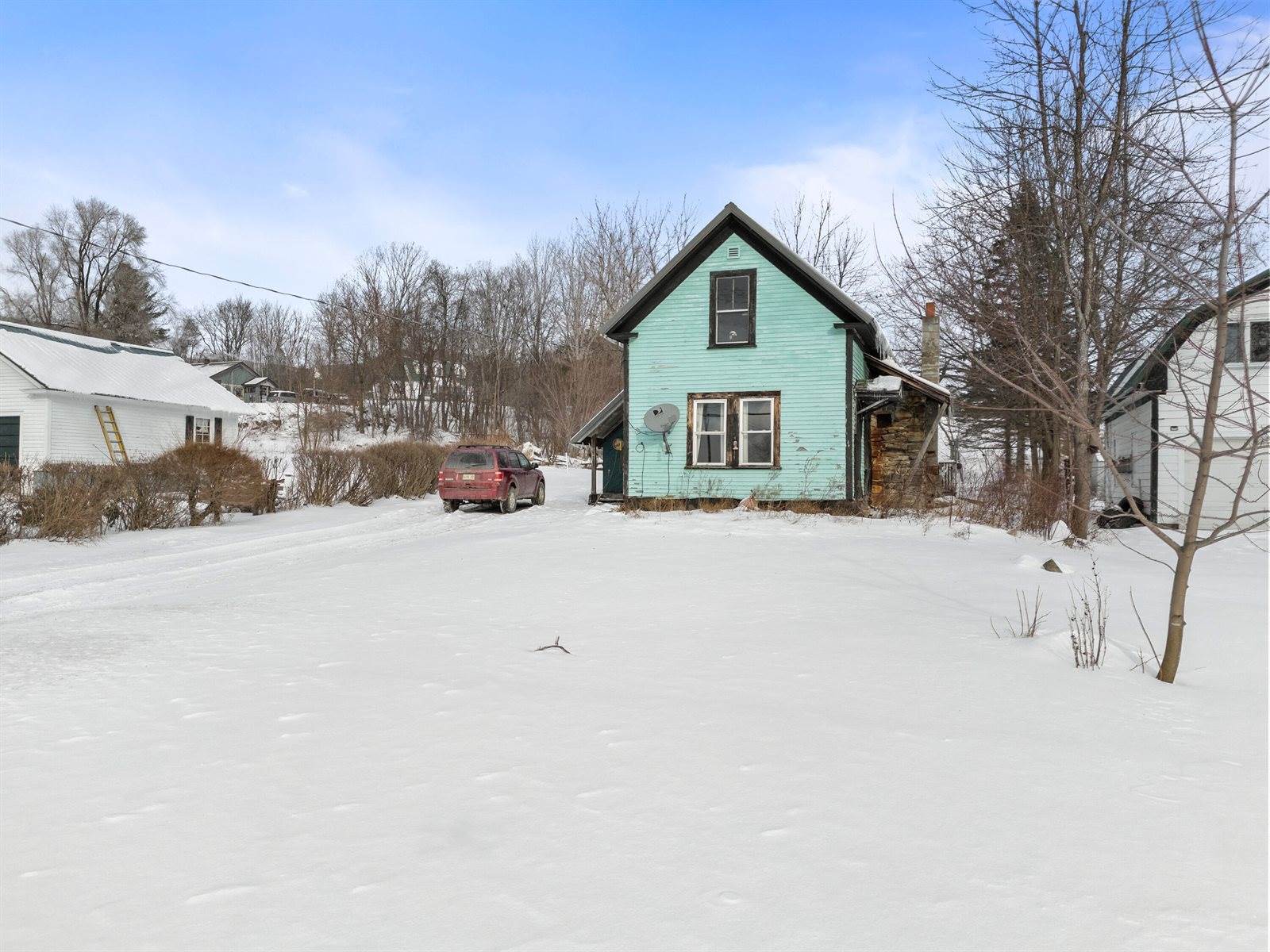 70 Main Road, Medway, ME 04460