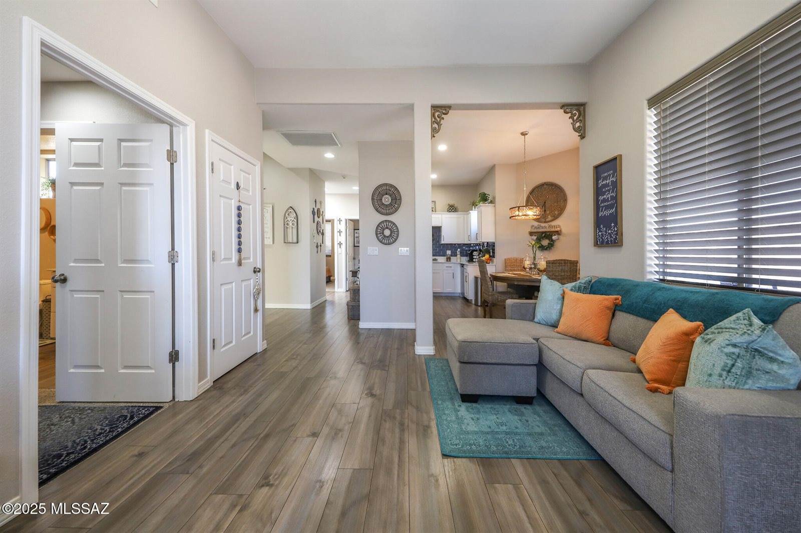 7709 South Vivaldi Court, Tucson, AZ 85747
