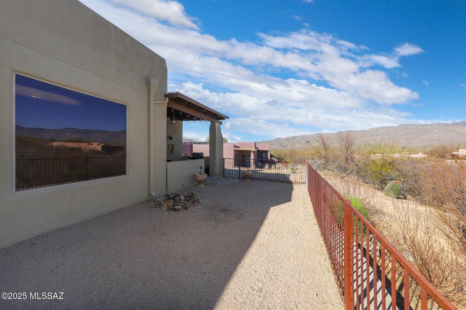 7709 South Vivaldi Court, Tucson, AZ 85747