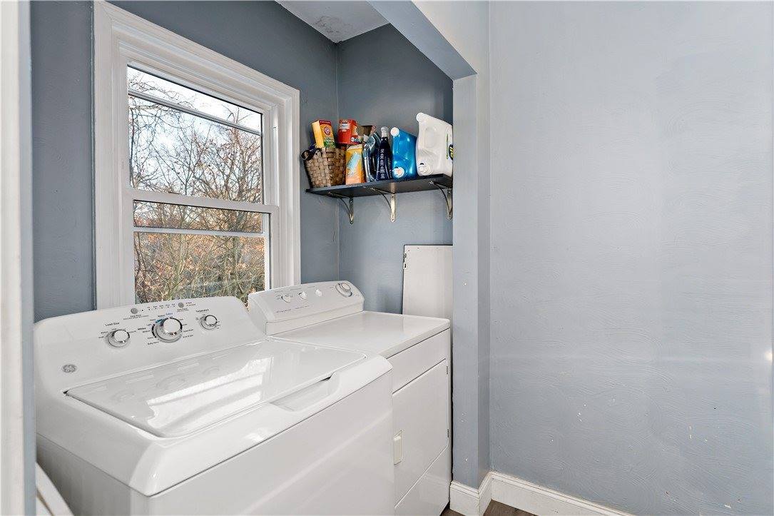 2426 Diehl Ave, Carrick, PA 15210