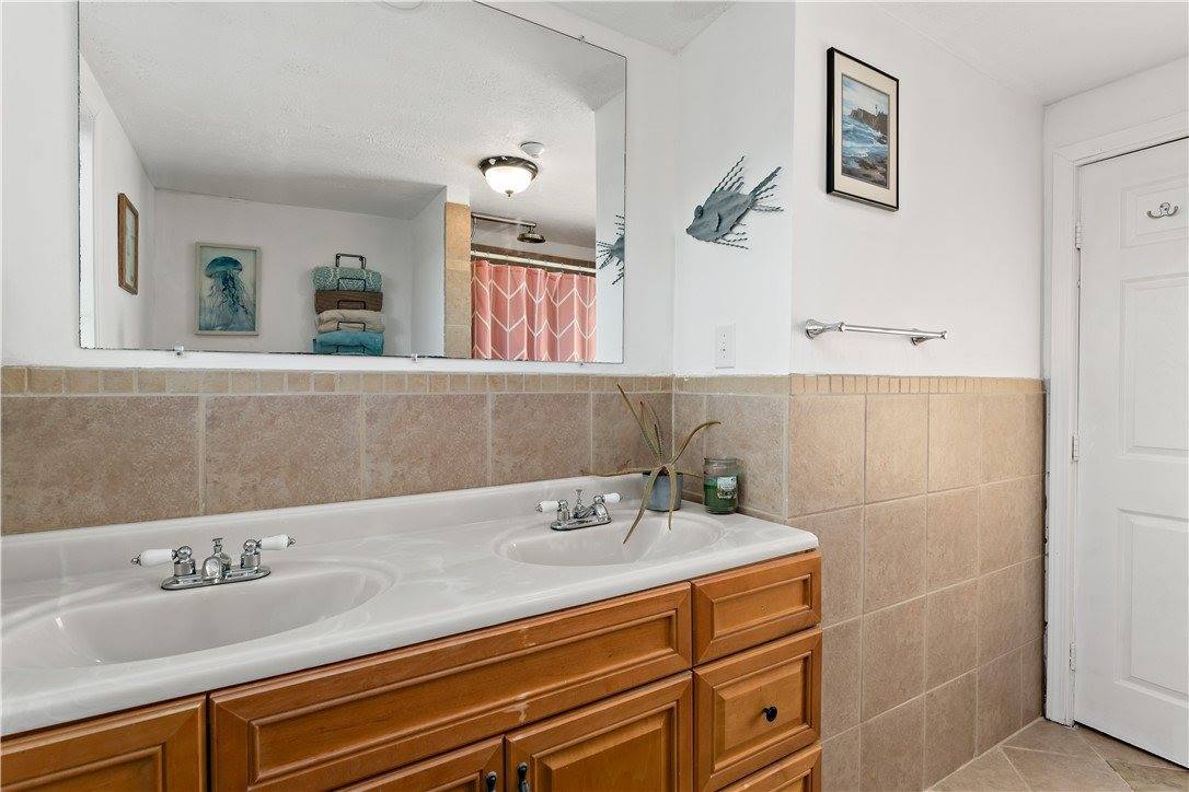 2426 Diehl Ave, Carrick, PA 15210