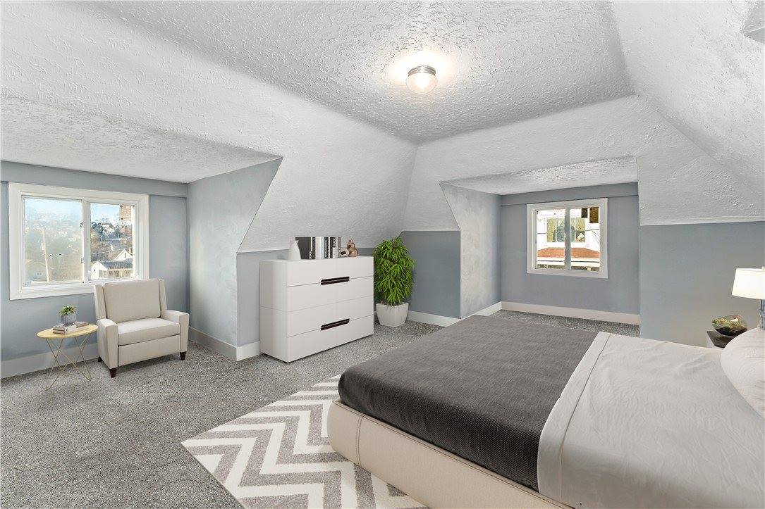 2426 Diehl Ave, Carrick, PA 15210