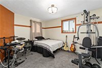 2426 Diehl Ave, Carrick, PA 15210