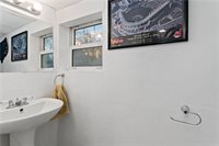 2426 Diehl Ave, Carrick, PA 15210