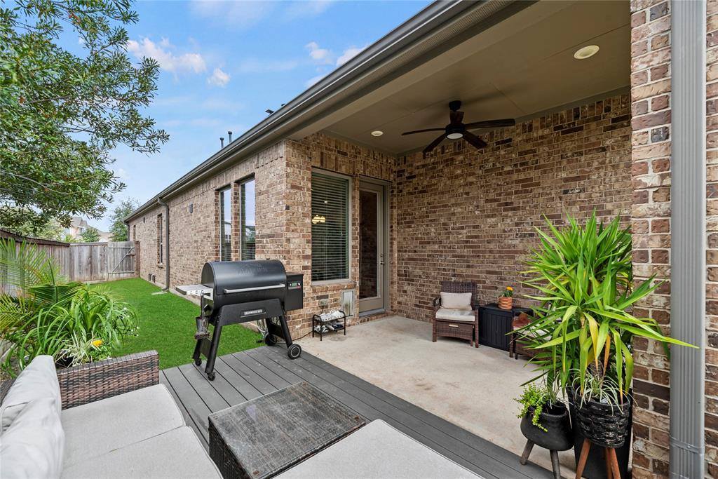 19247 Parkland View Drive, Cypress, TX 77433