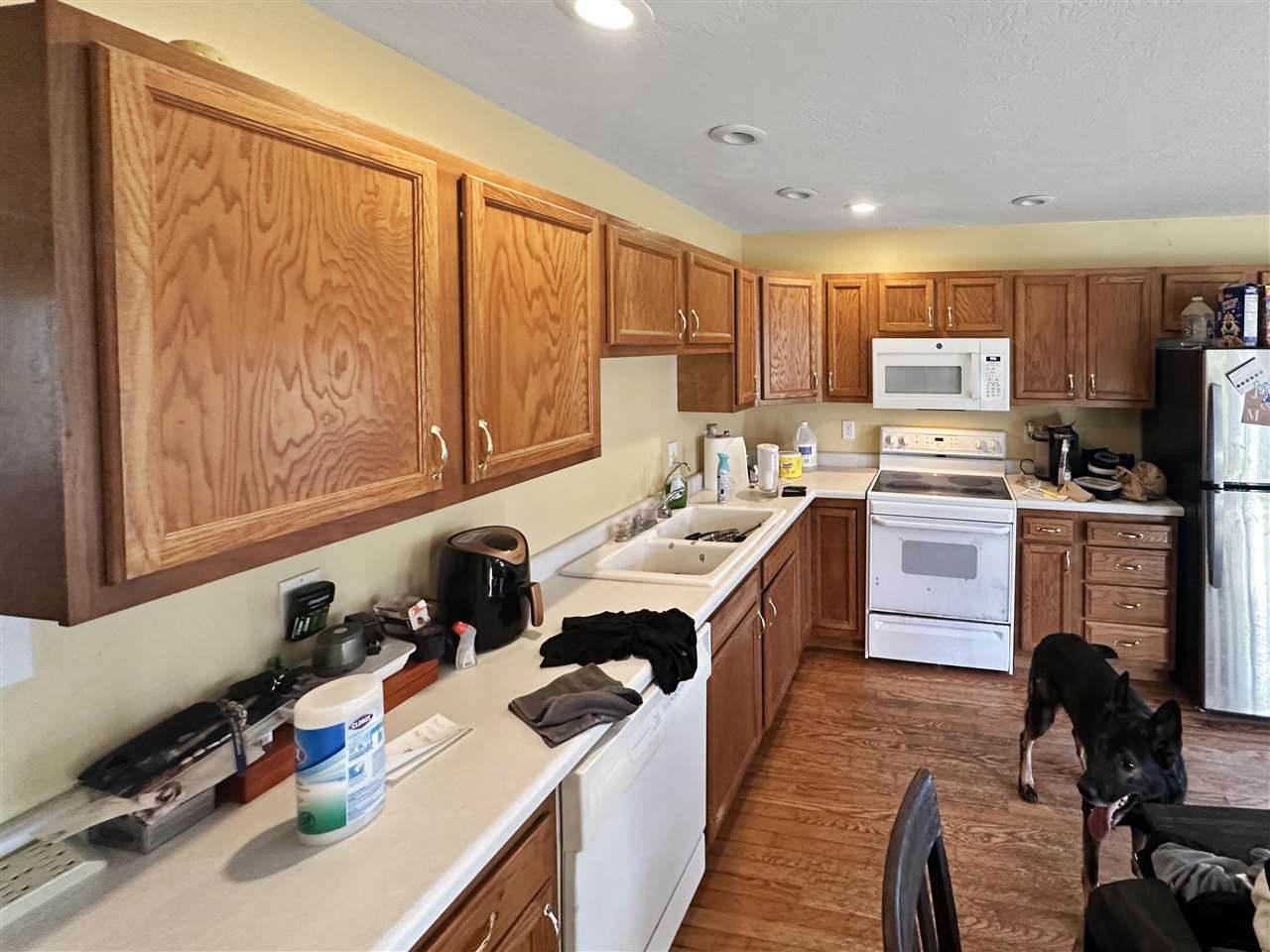 2058 Oakridge Parkway N, Terre Haute, IN 47802