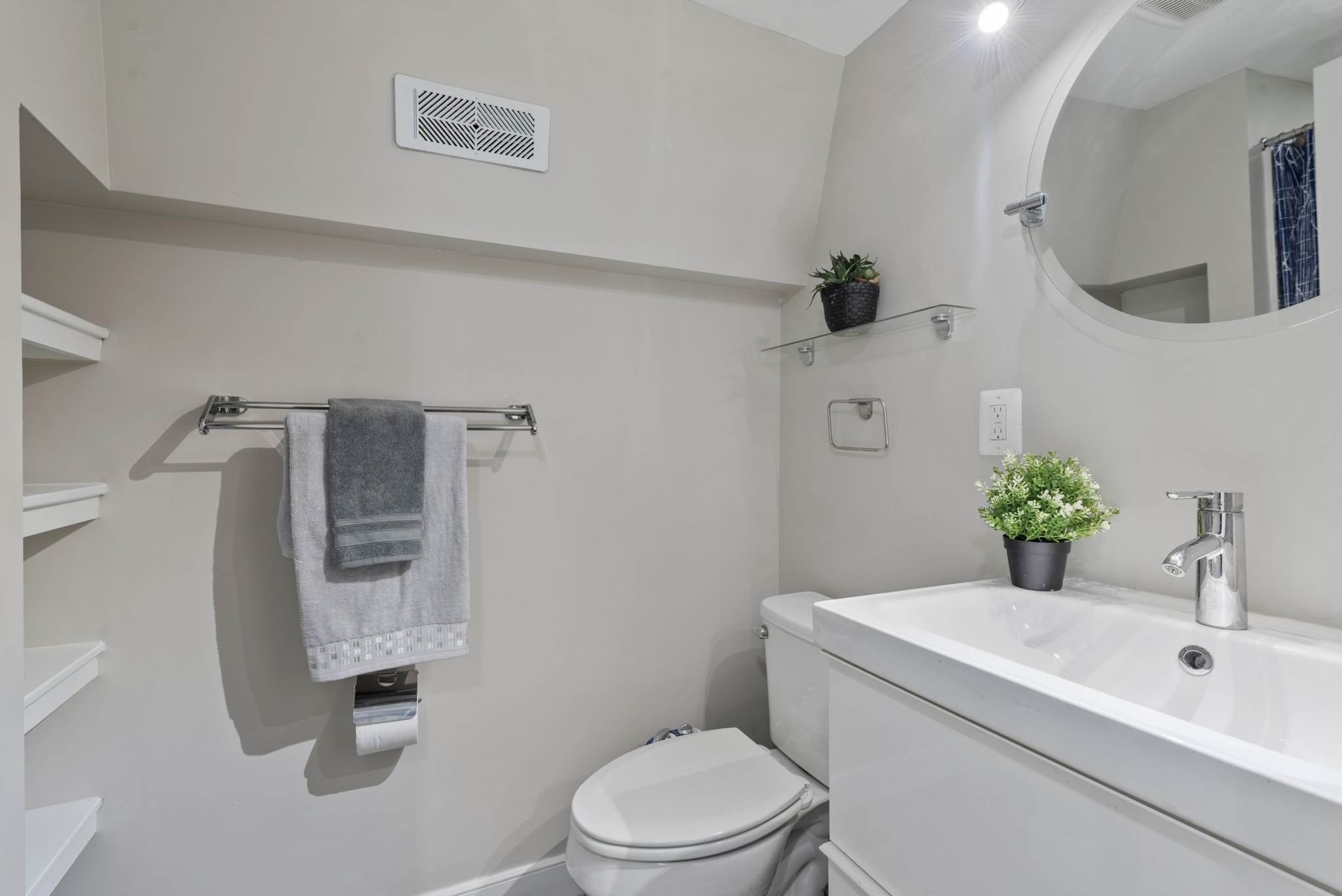 2415 E. Eager St, Baltimore, MD 21205