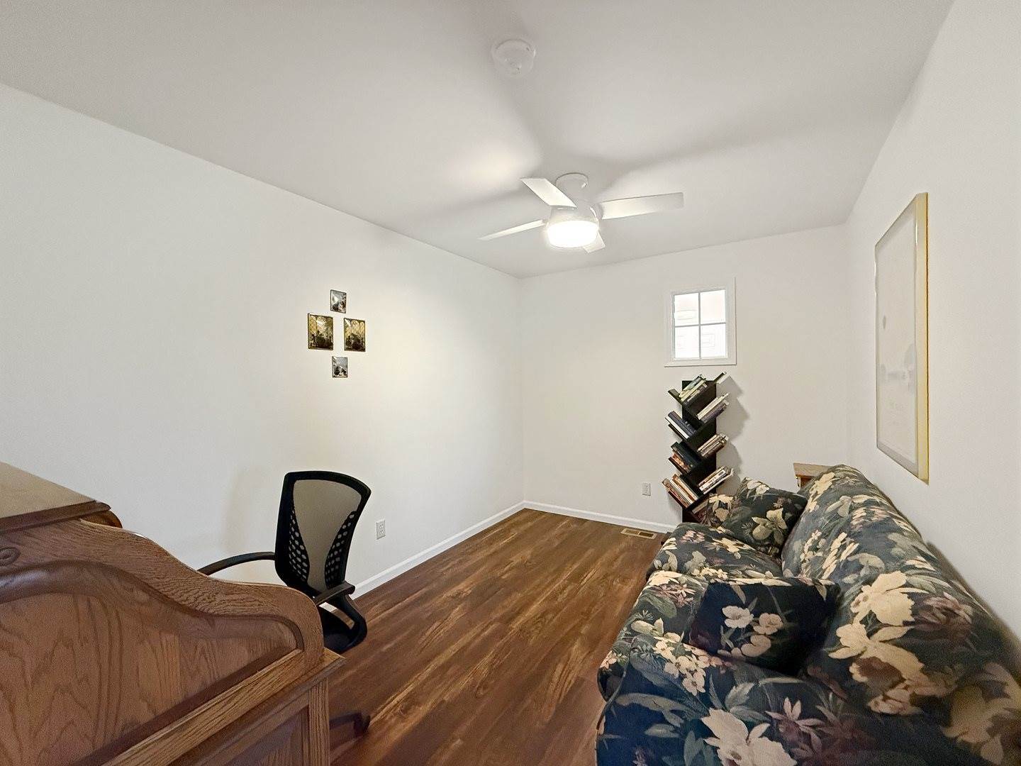 810 South Canterbury Drive, Freeport, IL 61032