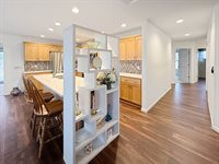 810 South Canterbury Drive, Freeport, IL 61032