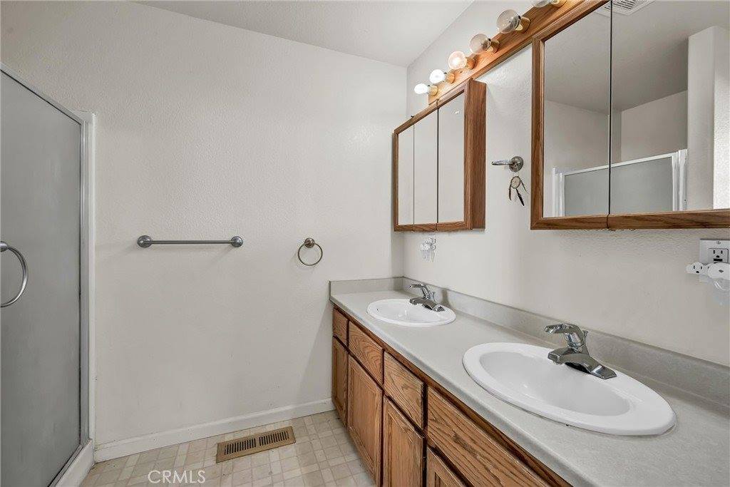 19261 Mountain Meadow North, Hidden Valley Lake, CA 95467