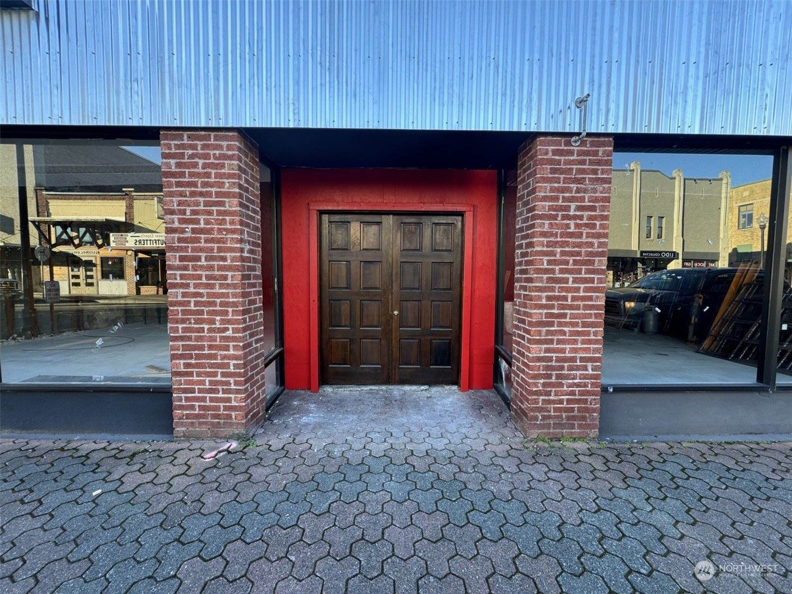 307 South 1st Street, Mount Vernon, WA 98273