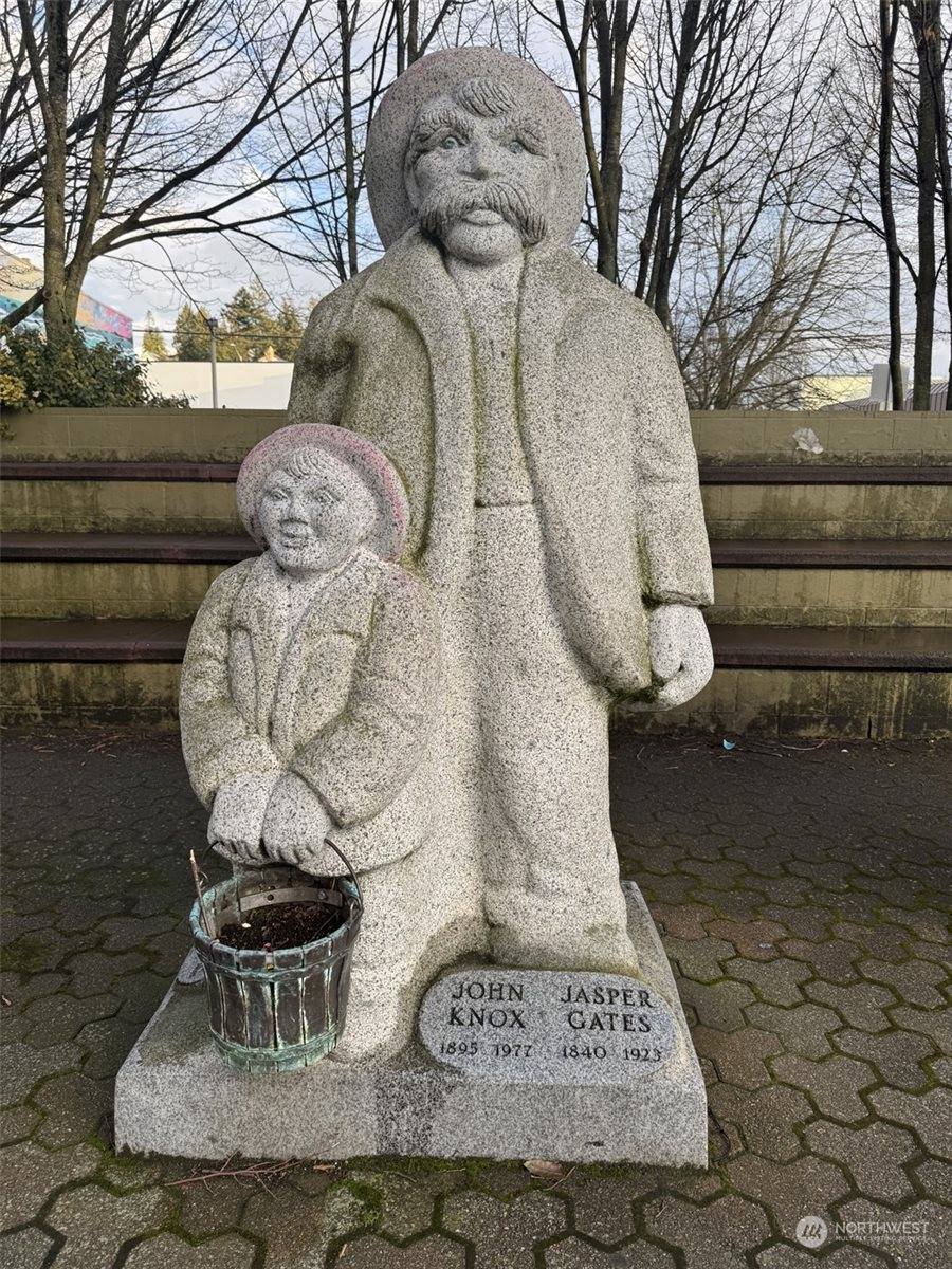 307 South 1st Street, Mount Vernon, WA 98273