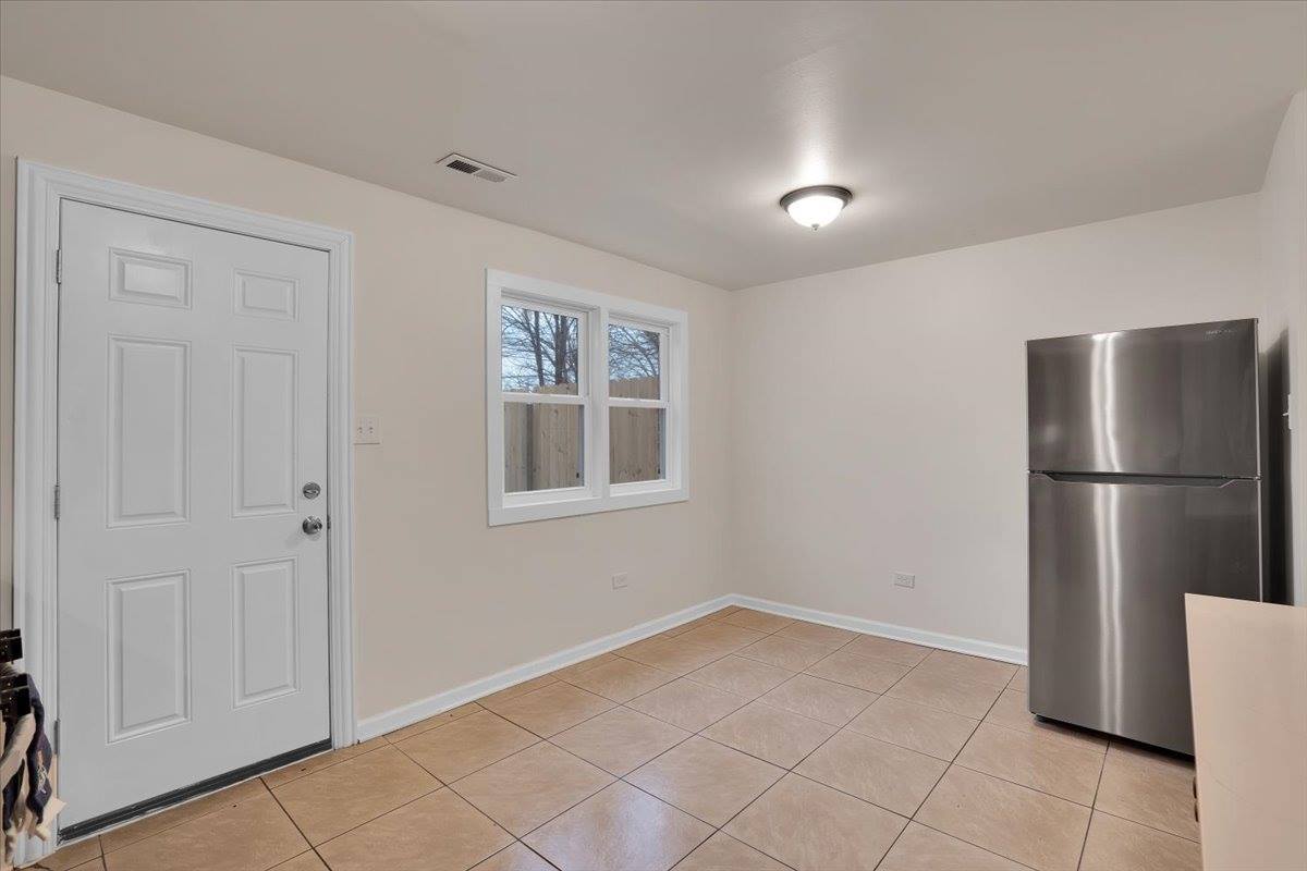 8016 South Emerald Avenue, Chicago, IL 60620