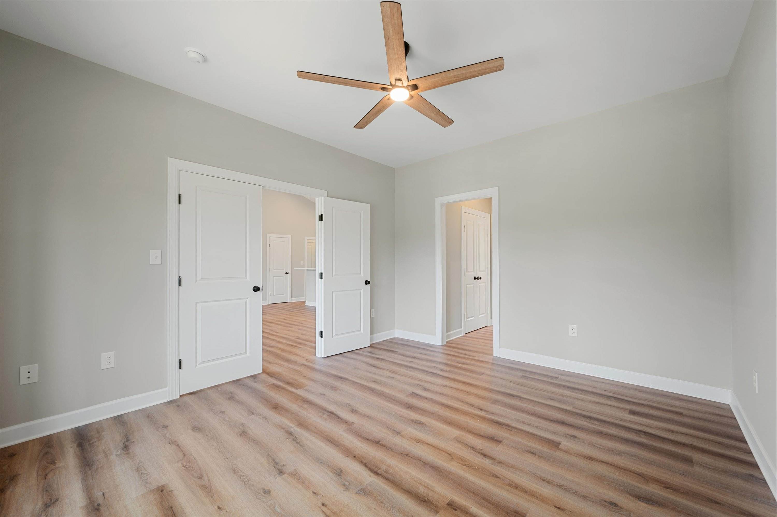 5681 Strasburg Road, Strasburg, VA 22657