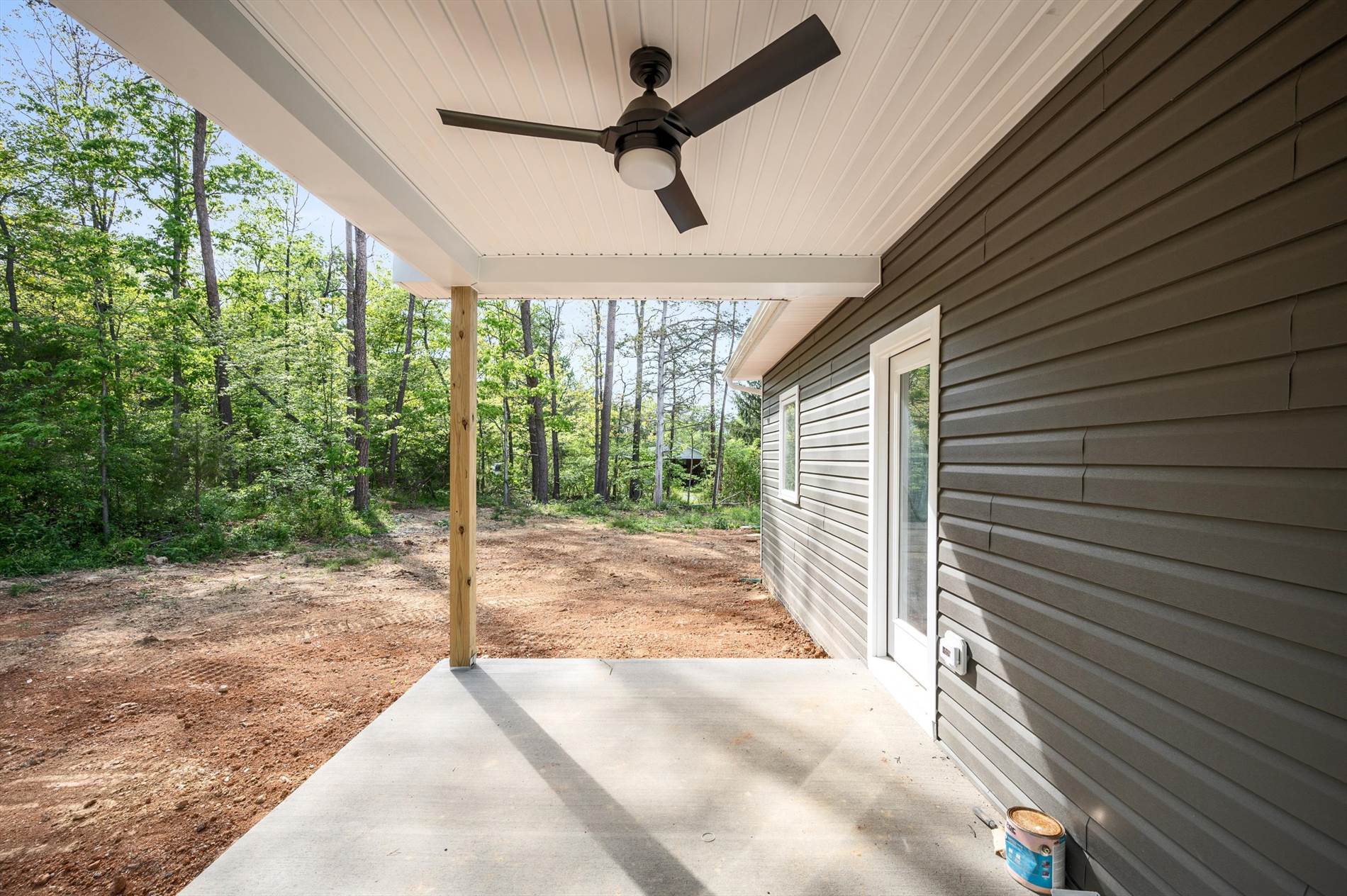 5681 Strasburg Road, Strasburg, VA 22657