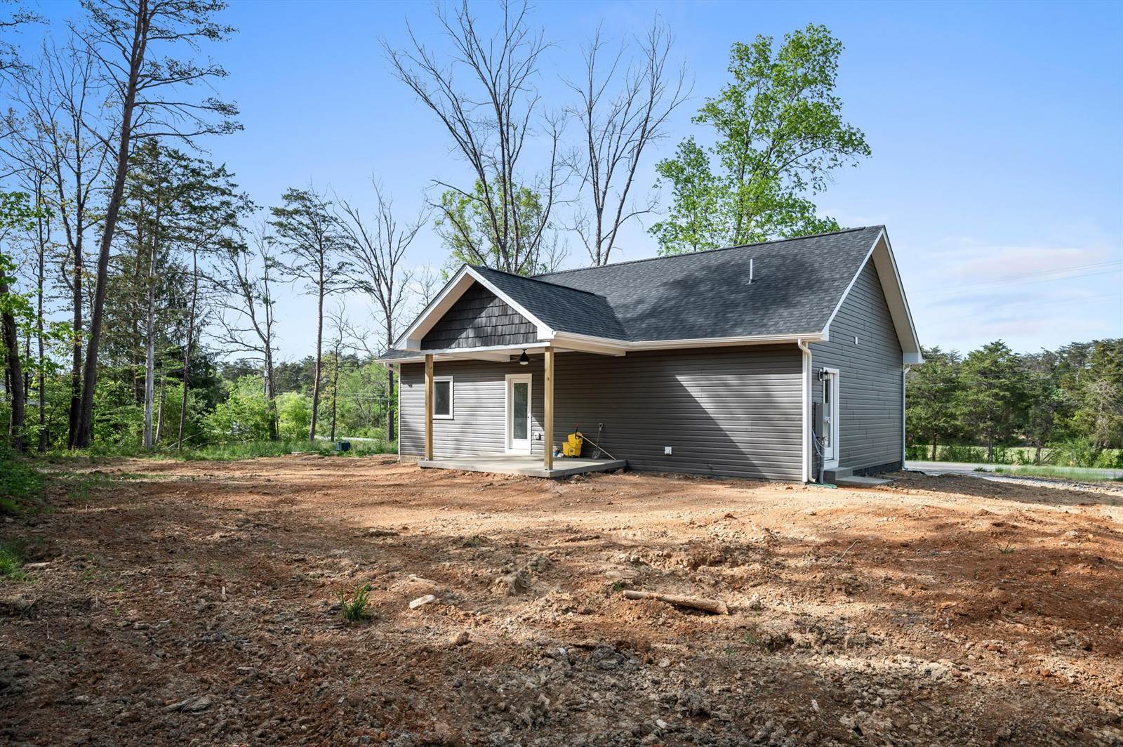 5681 Strasburg Road, Strasburg, VA 22657