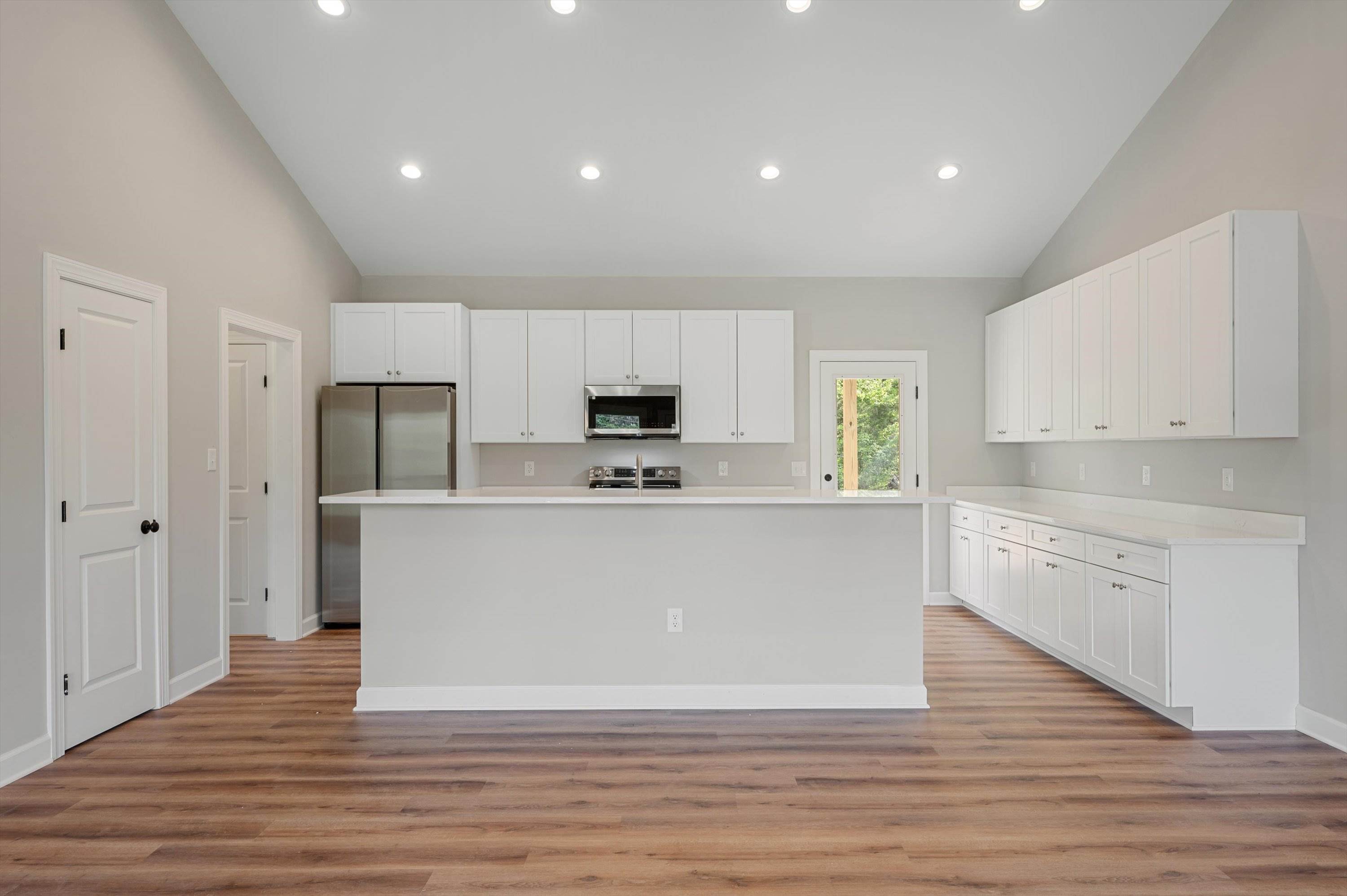 5681 Strasburg Road, Strasburg, VA 22657